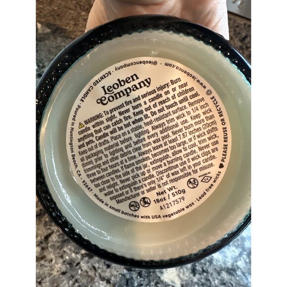 Leoben Candle Co Jasmine Santal 18oz 1 Wick Teal Glass Jar Soy Wax Candle w/Lid - Picture 4 of 5